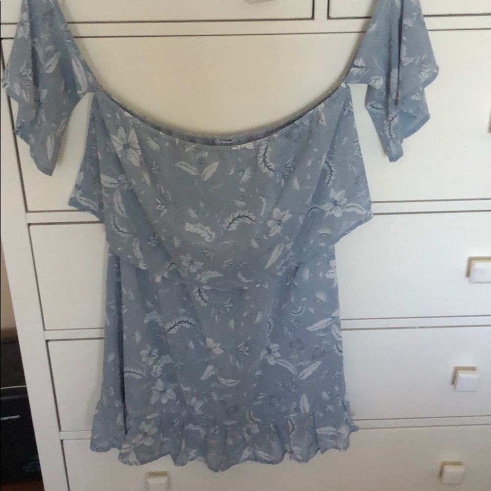 ⭐️ NWT ⭐️ Off The Shoulder Tied Dress - Light Blue